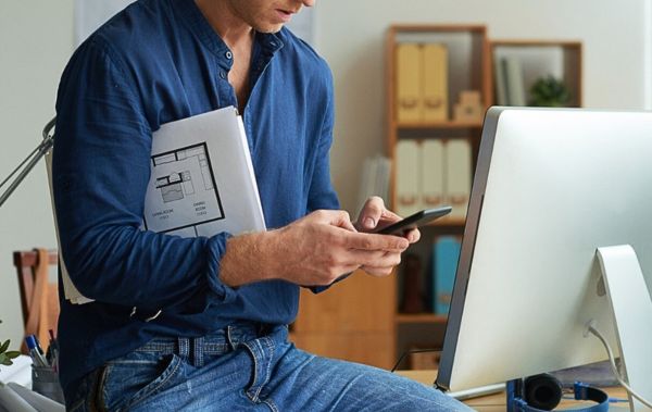 Aplikacje mobilne <span class="barlowSC">KORSOL </span>– dlaczego to się opłaca?